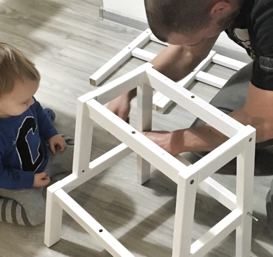 Postavte učící věž pro malé pomocníky